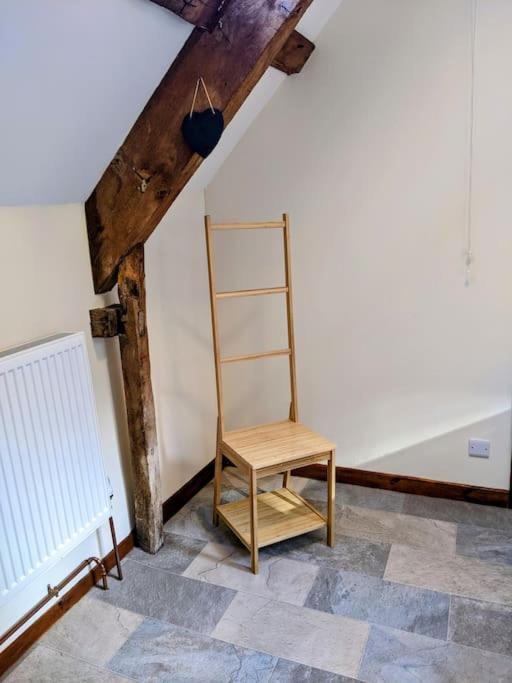 The Old Granary Farm Cottage Abergavenny Exterior foto
