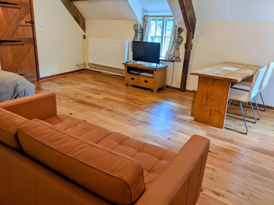 The Old Granary Farm Cottage Abergavenny Exterior foto